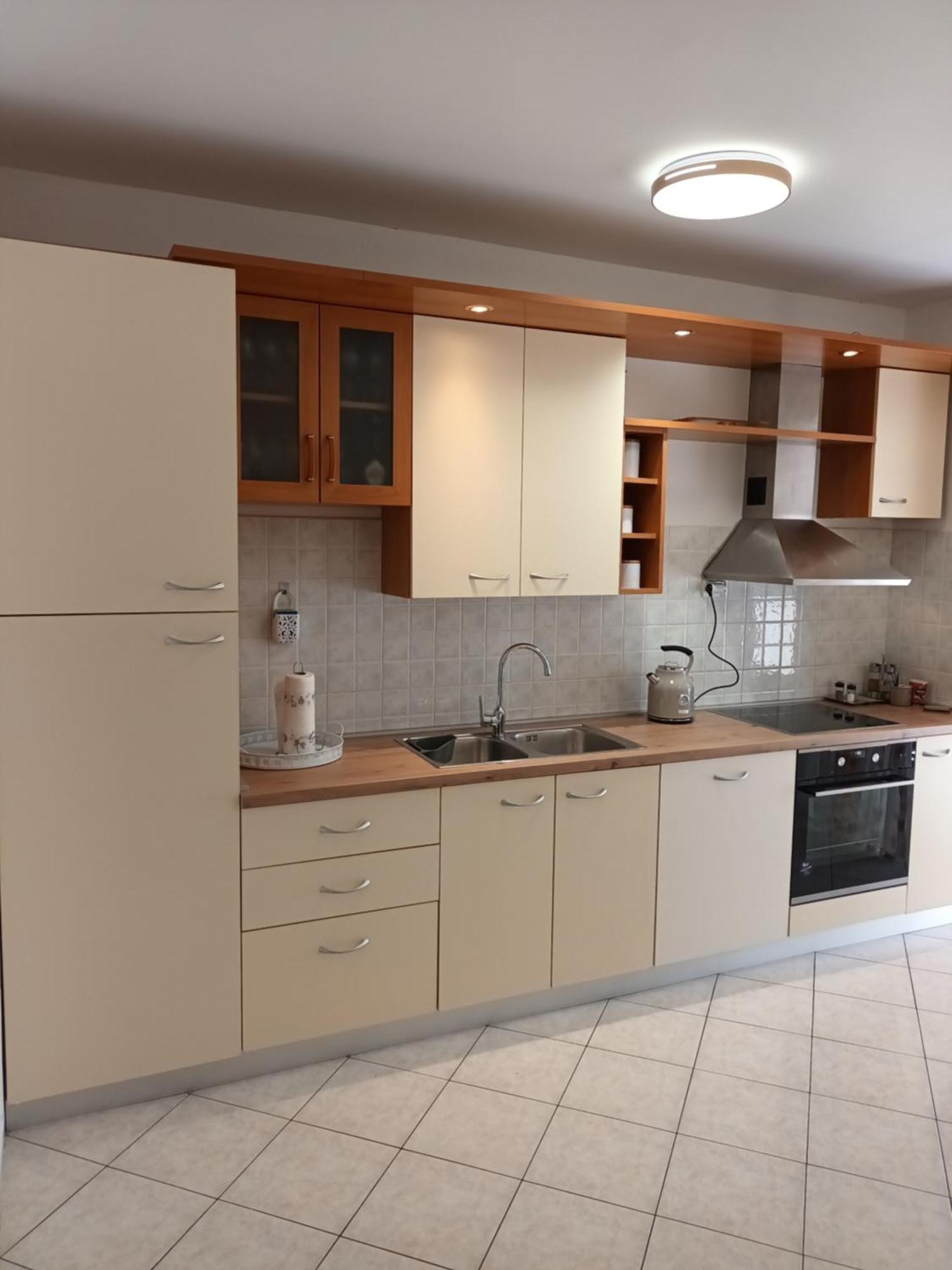 Leona Apartment-Perfect For Four Split Exterior foto